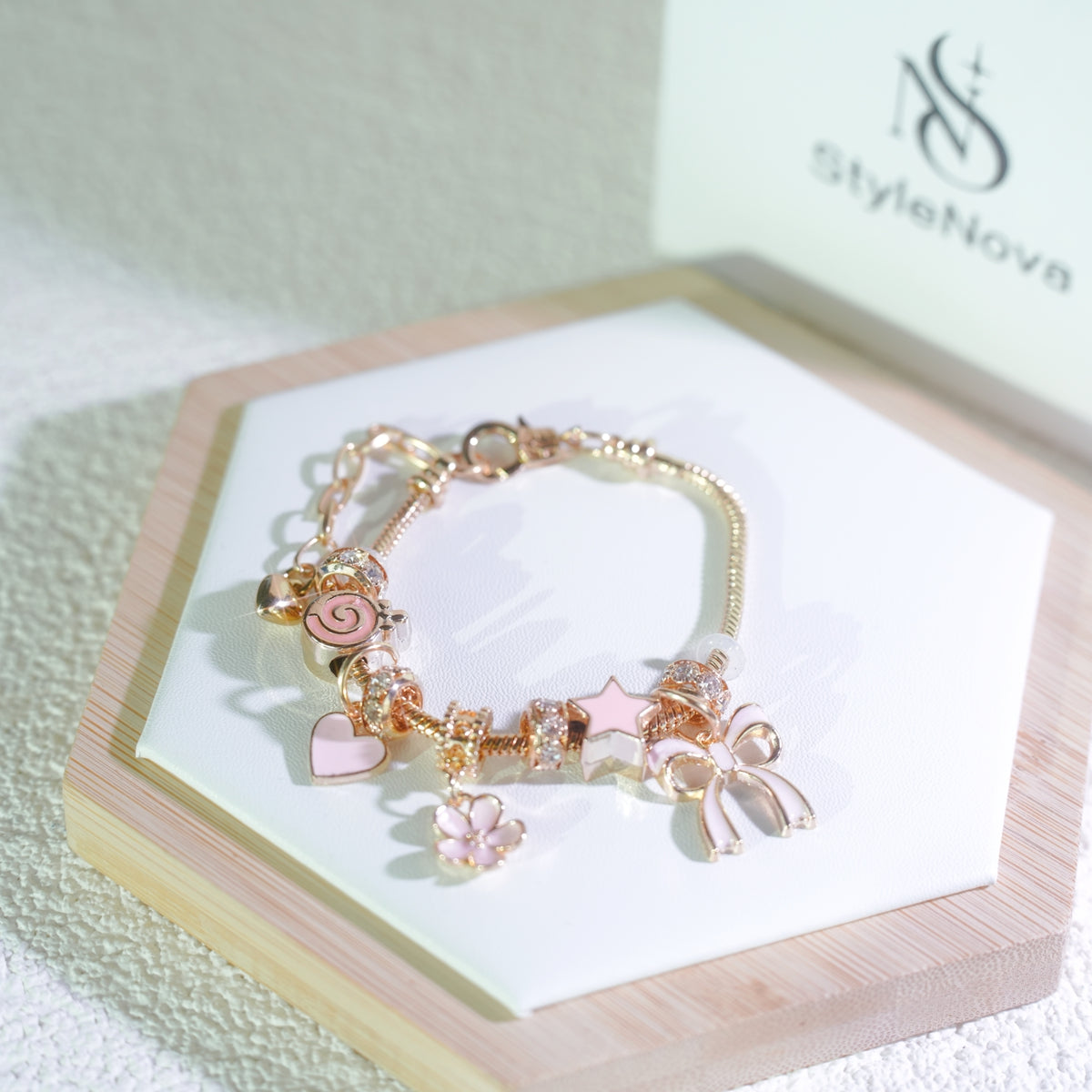Schön Charm Armband Blind Box from Stylenova