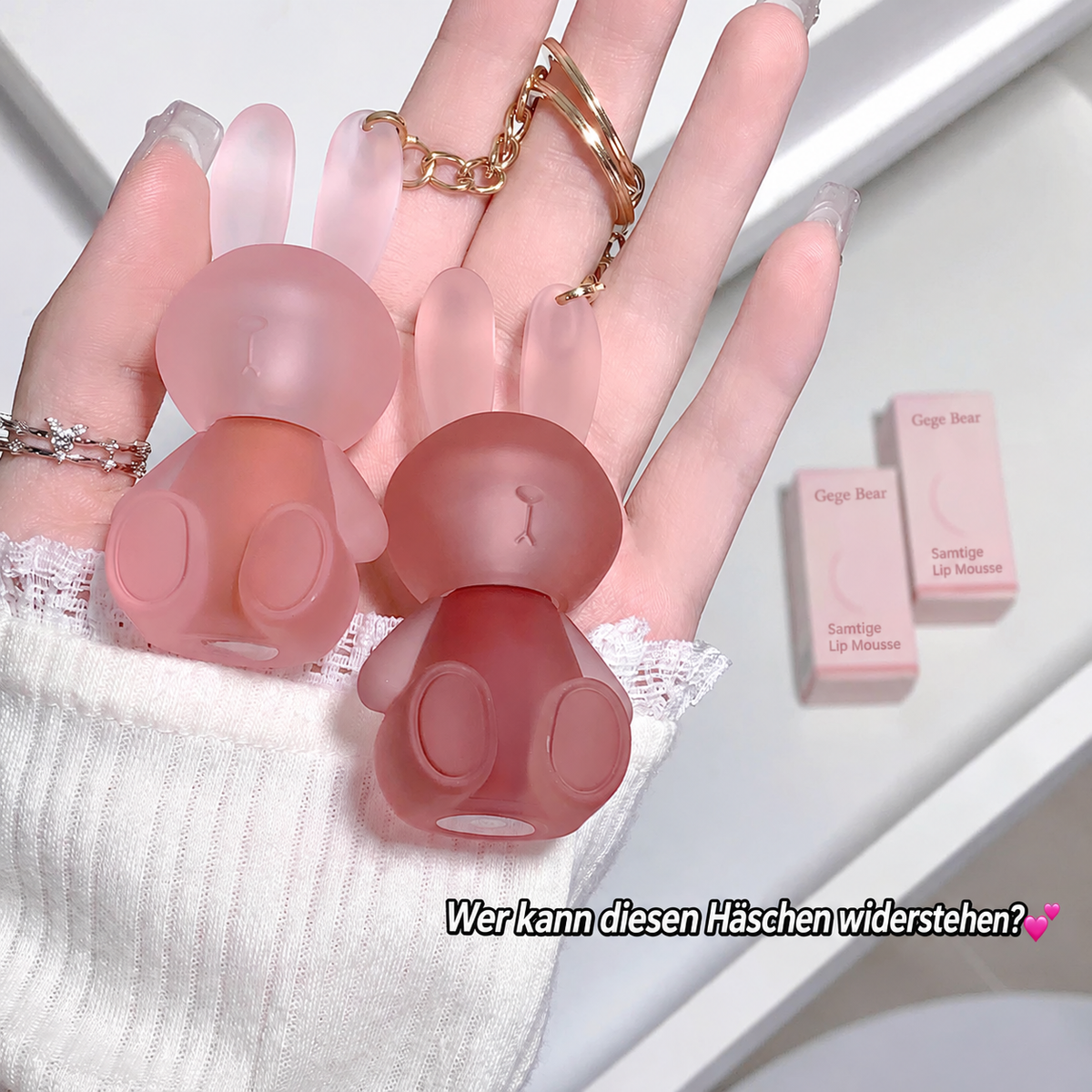 GEGE BEAR Lip Mousse – samtig-matte Lippenfarbe im Hasendesign mit Schlüsselring, für Blurred Lips