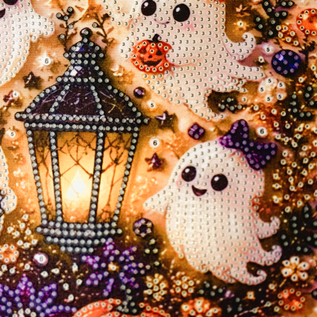 Halloween Diamond Painting DIY-Set 25 × 25 cm – Glitzernde Fensterdeko oder Leinwandbild mit Hexe, Kürbis, Katze & Geist