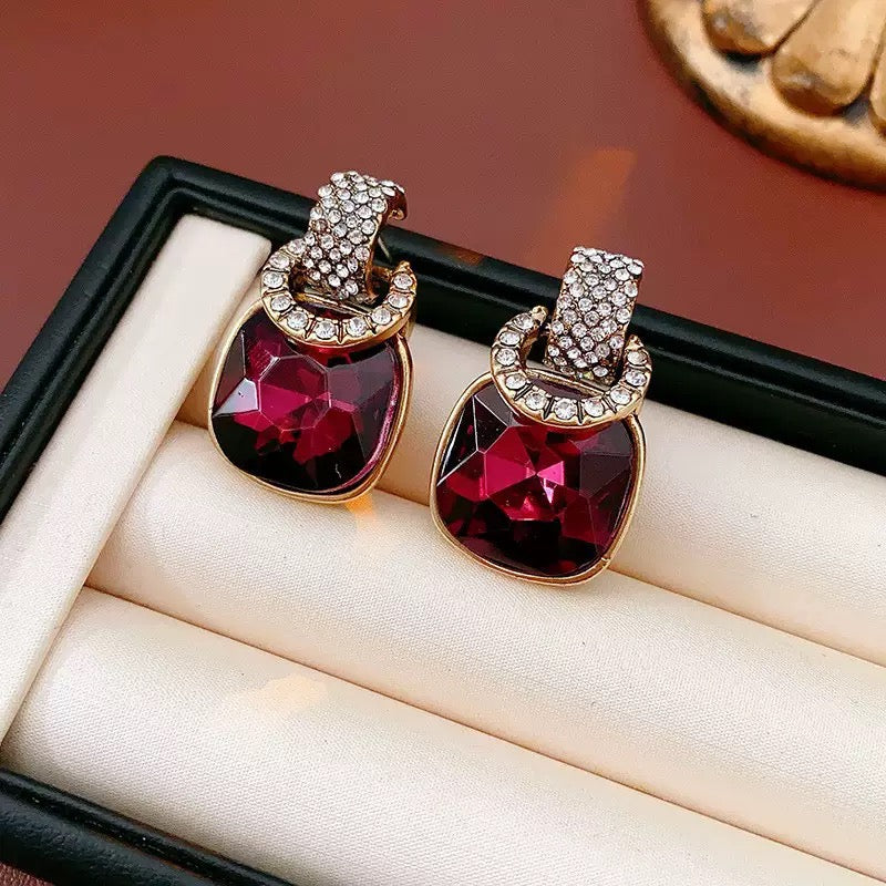 Luxus Schmuck Mystery Box | 15 Überraschungs-Schmuckstücke | Vintage & Royal Style | Live Like You Inherited a Palace