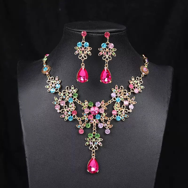 Luxus Schmuck Mystery Box | 15 Überraschungs-Schmuckstücke | Vintage & Royal Style | Live Like You Inherited a Palace