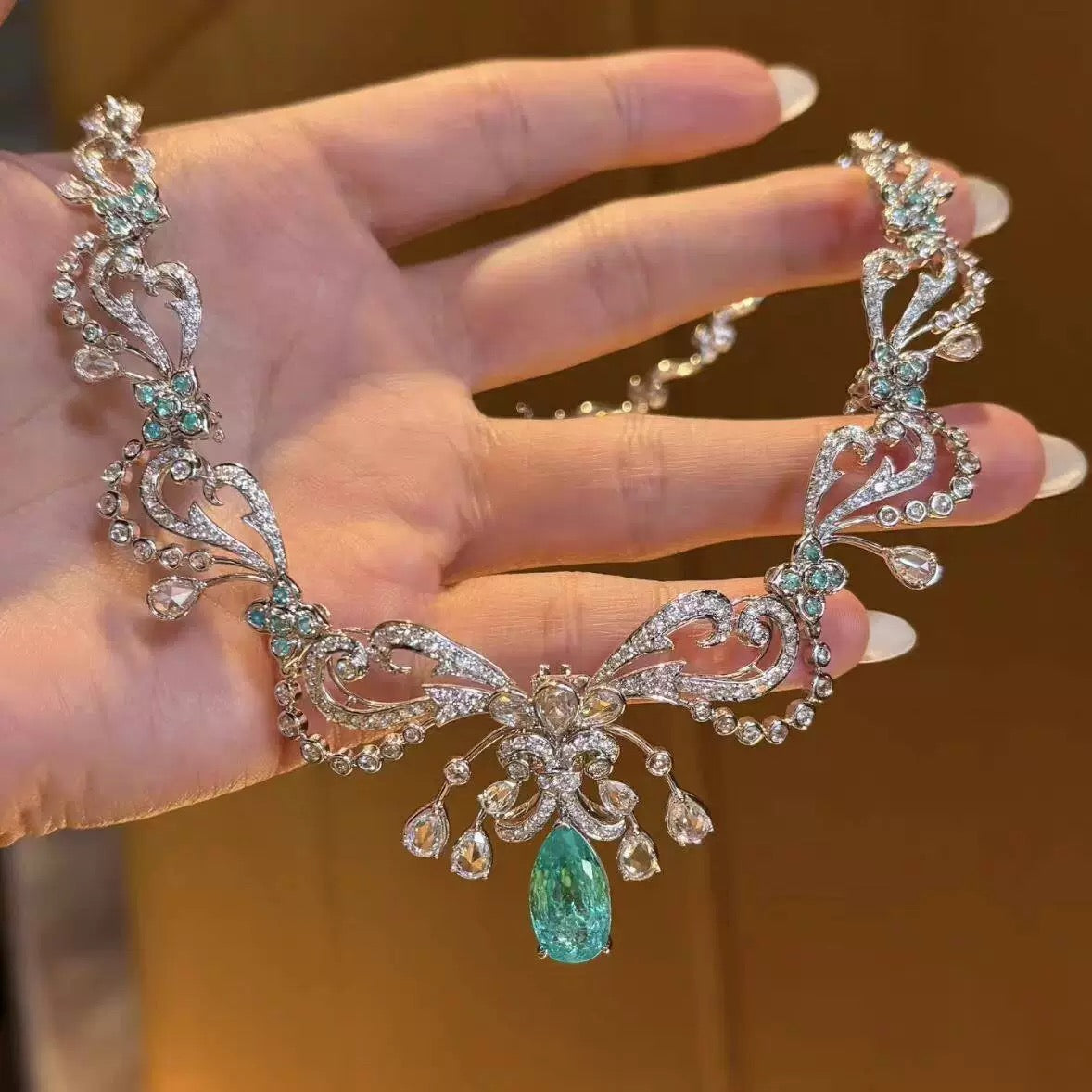 Luxus Schmuck Mystery Box | 15 Überraschungs-Schmuckstücke | Vintage & Royal Style | Live Like You Inherited a Palace