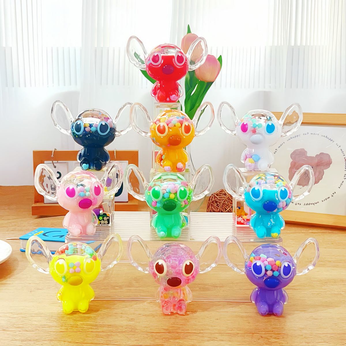 Mystery QiQi Blind Box – Überraschungsfigur mit transparentem Look und bunten Details