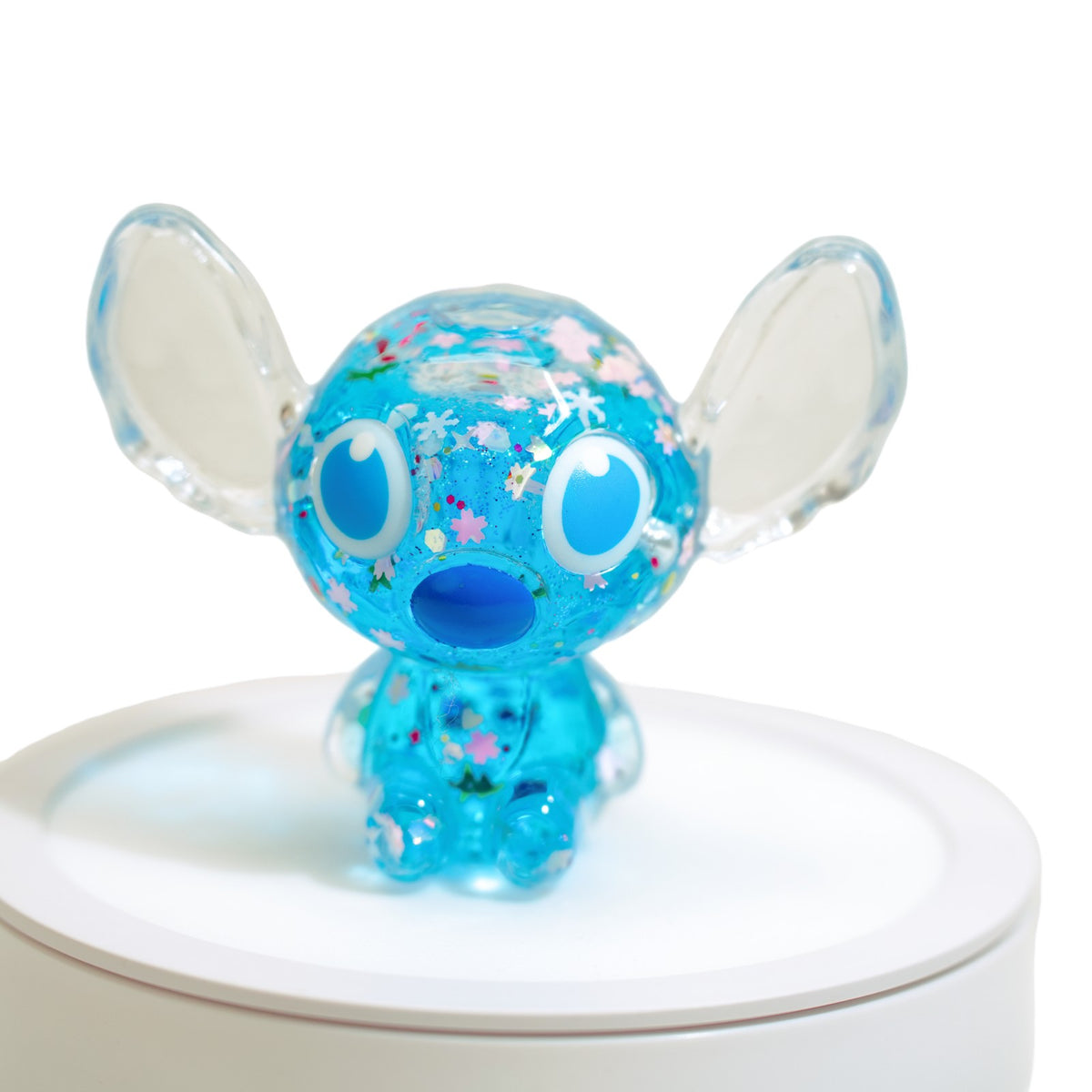 Mystery QiQi Blind Box – Überraschungsfigur mit transparentem Look und bunten Details