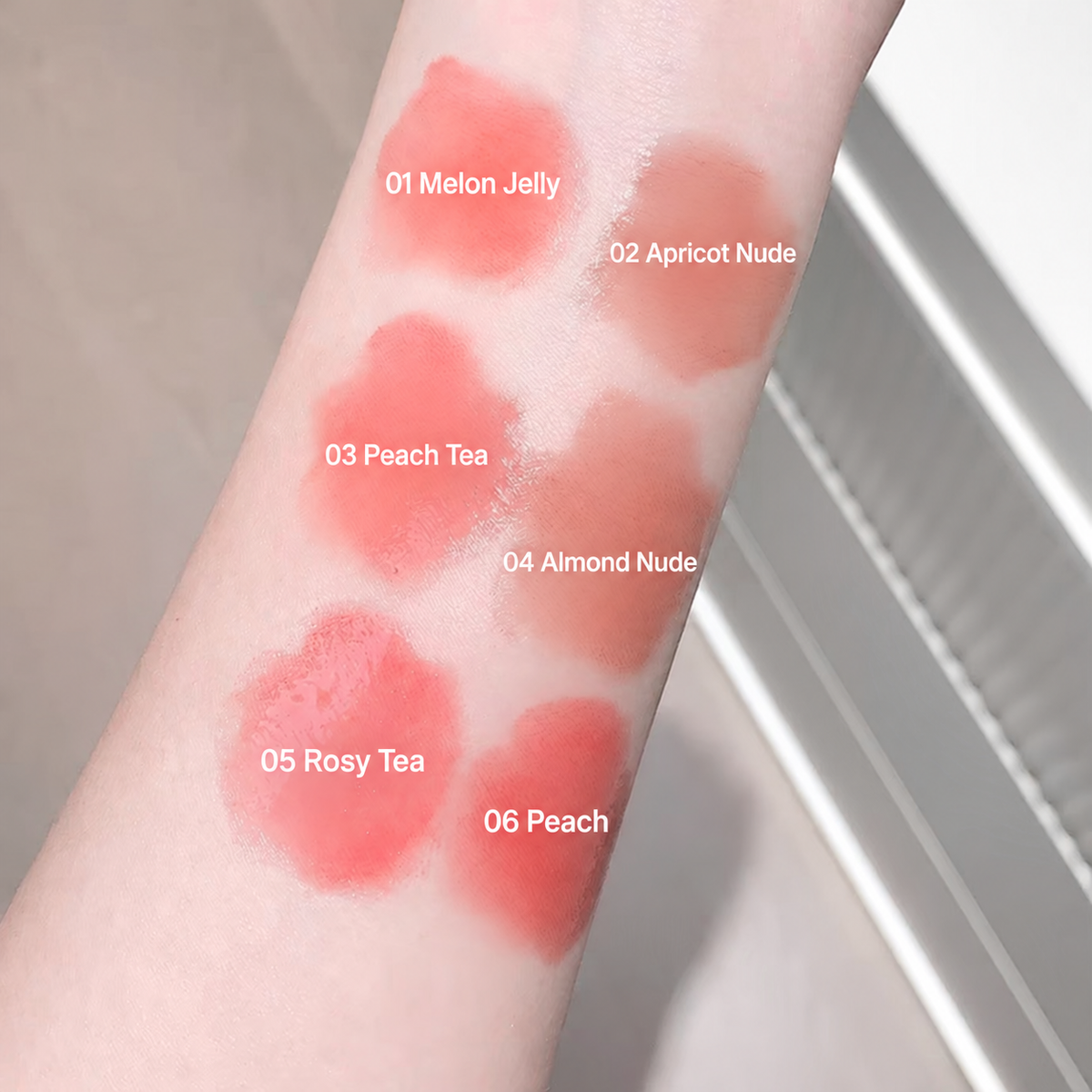 GEGE BEAR Lippenstift mit Glossy Finish & süßem Bären-Taschenanhänger, 3,8 g