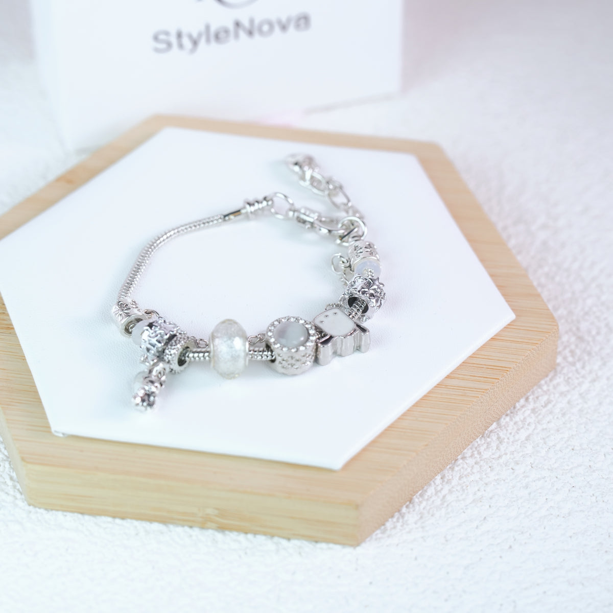 Schön Charm Armband Blind Box from Stylenova